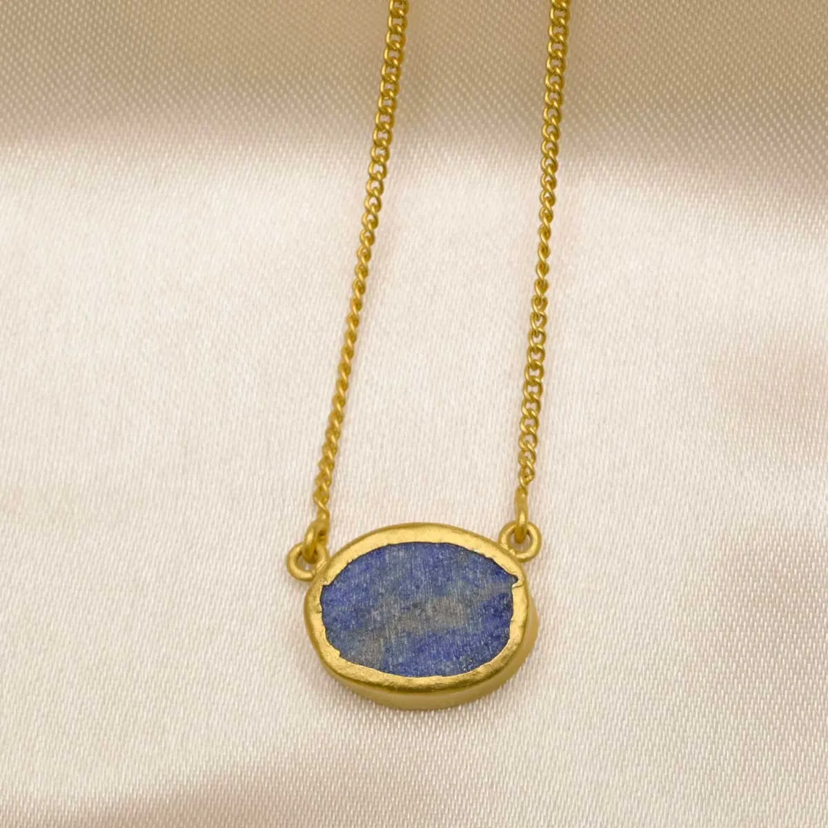 A Touch of Blue Lapiz Stone Gold Necklace