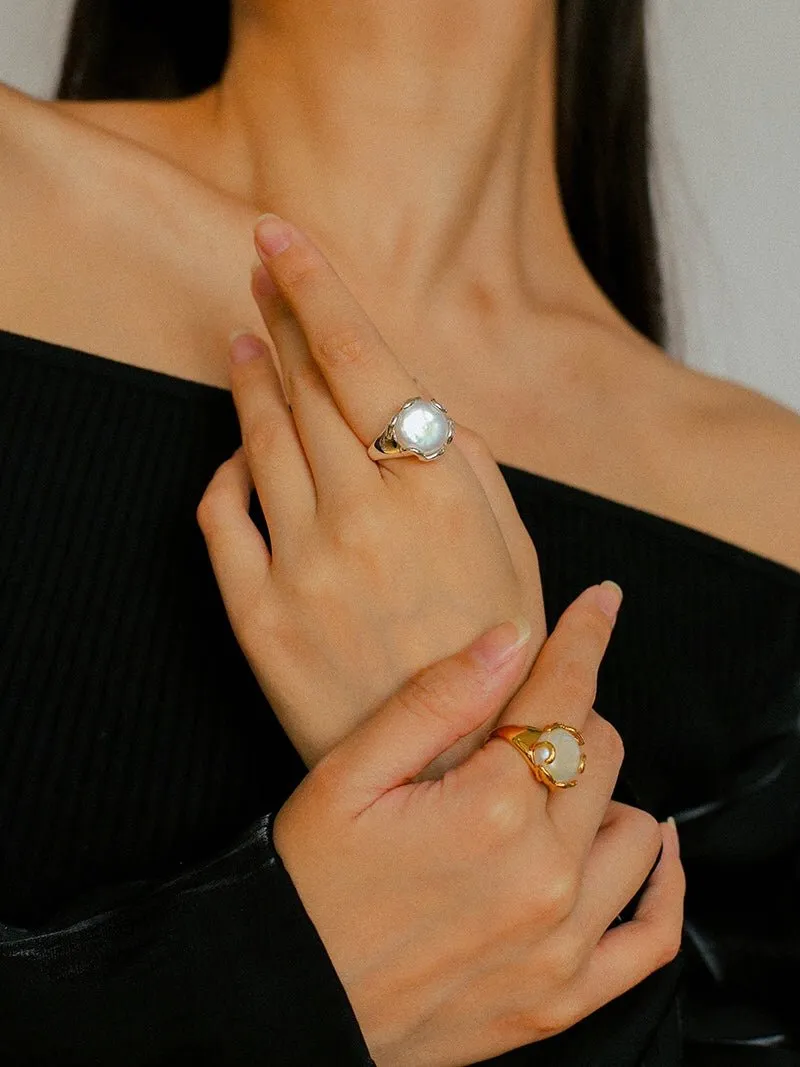 Button Baroque Pearl Ring