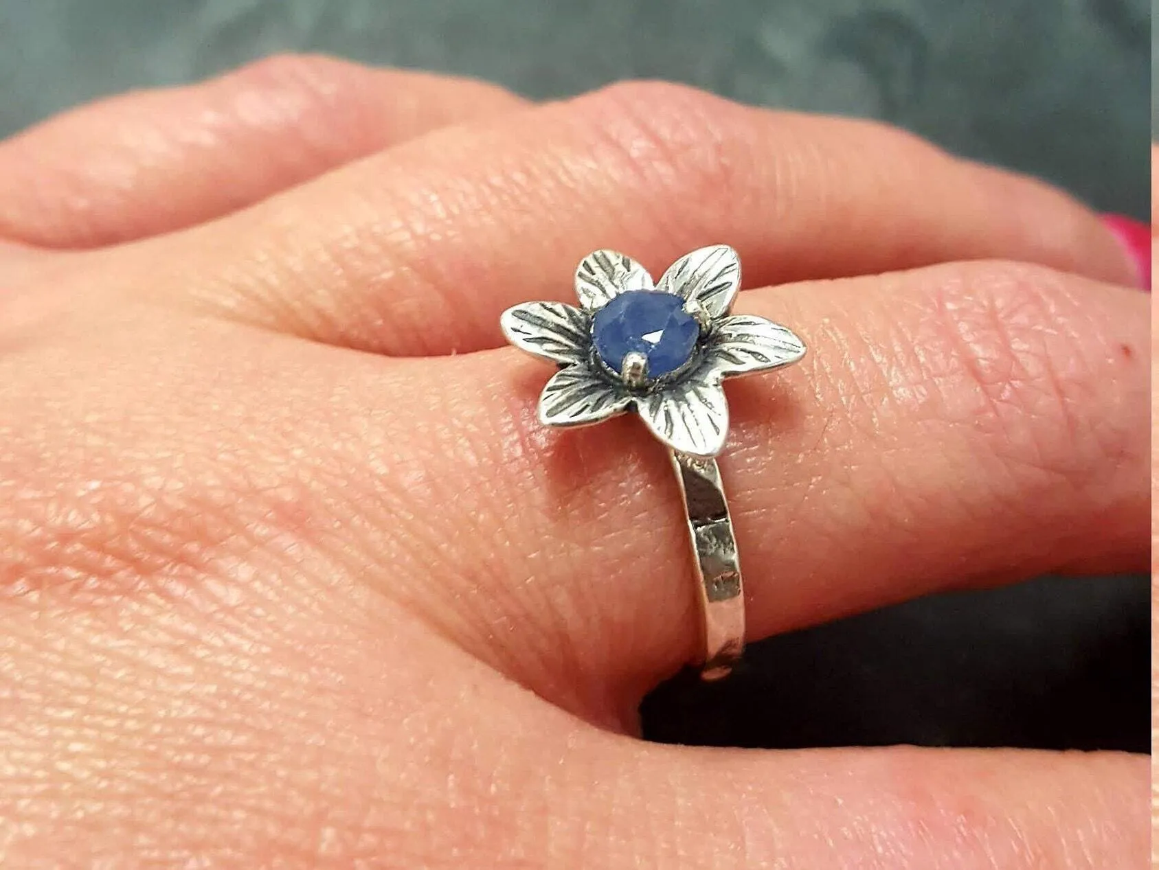 Flower Sapphire Ring - Genuine Sapphire Ring - Vintage Solitaire Ring