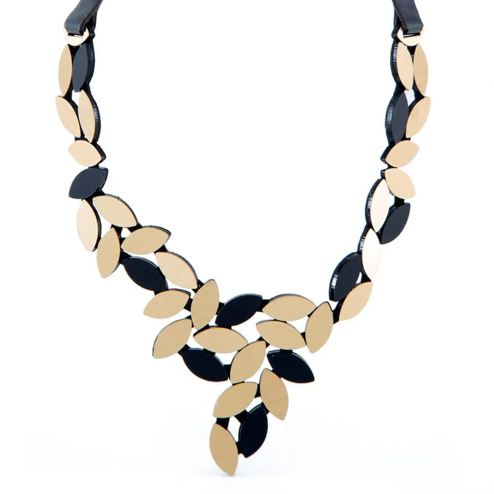 Kate Leaves V Necklace Black Gold