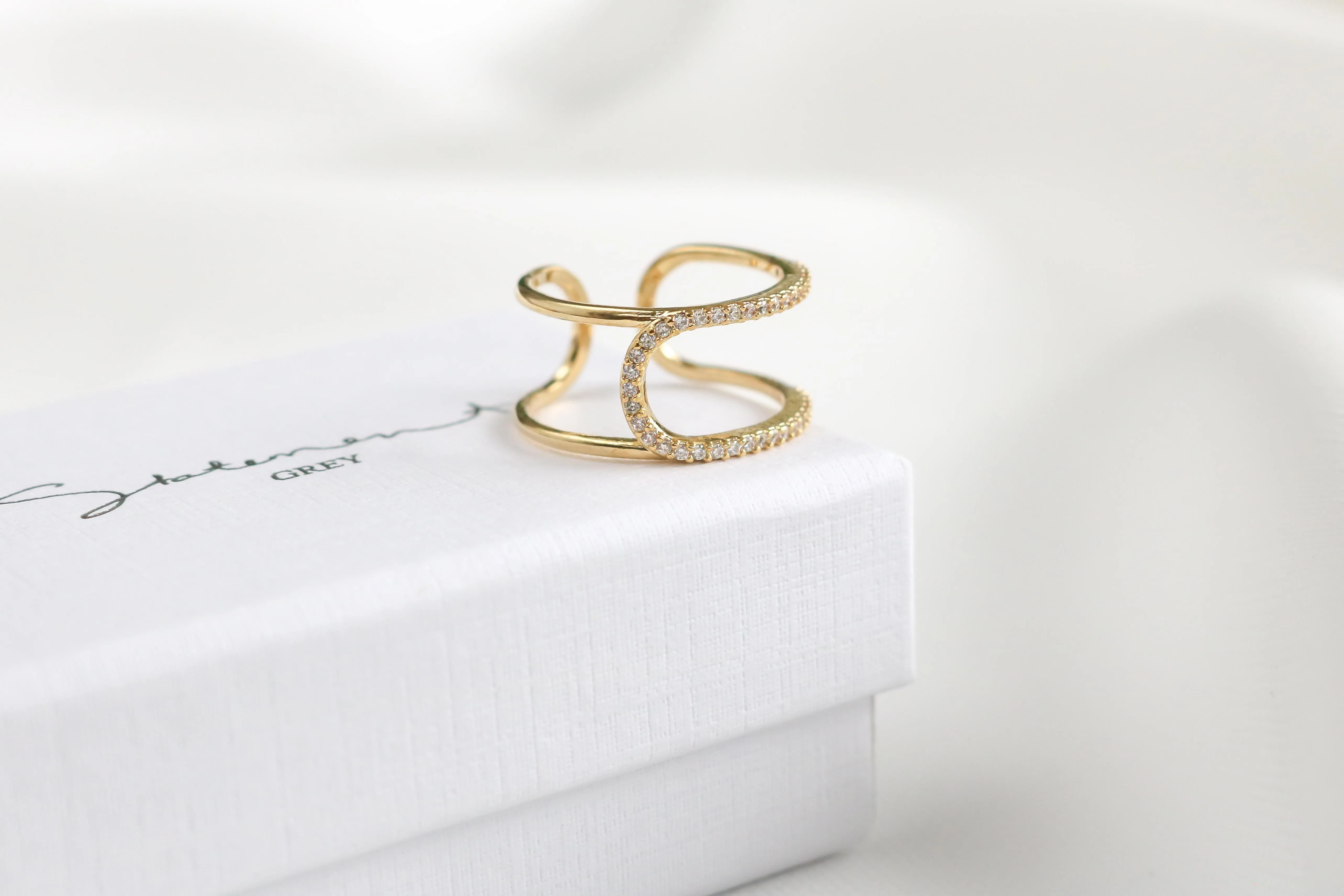 Lena Line Ring