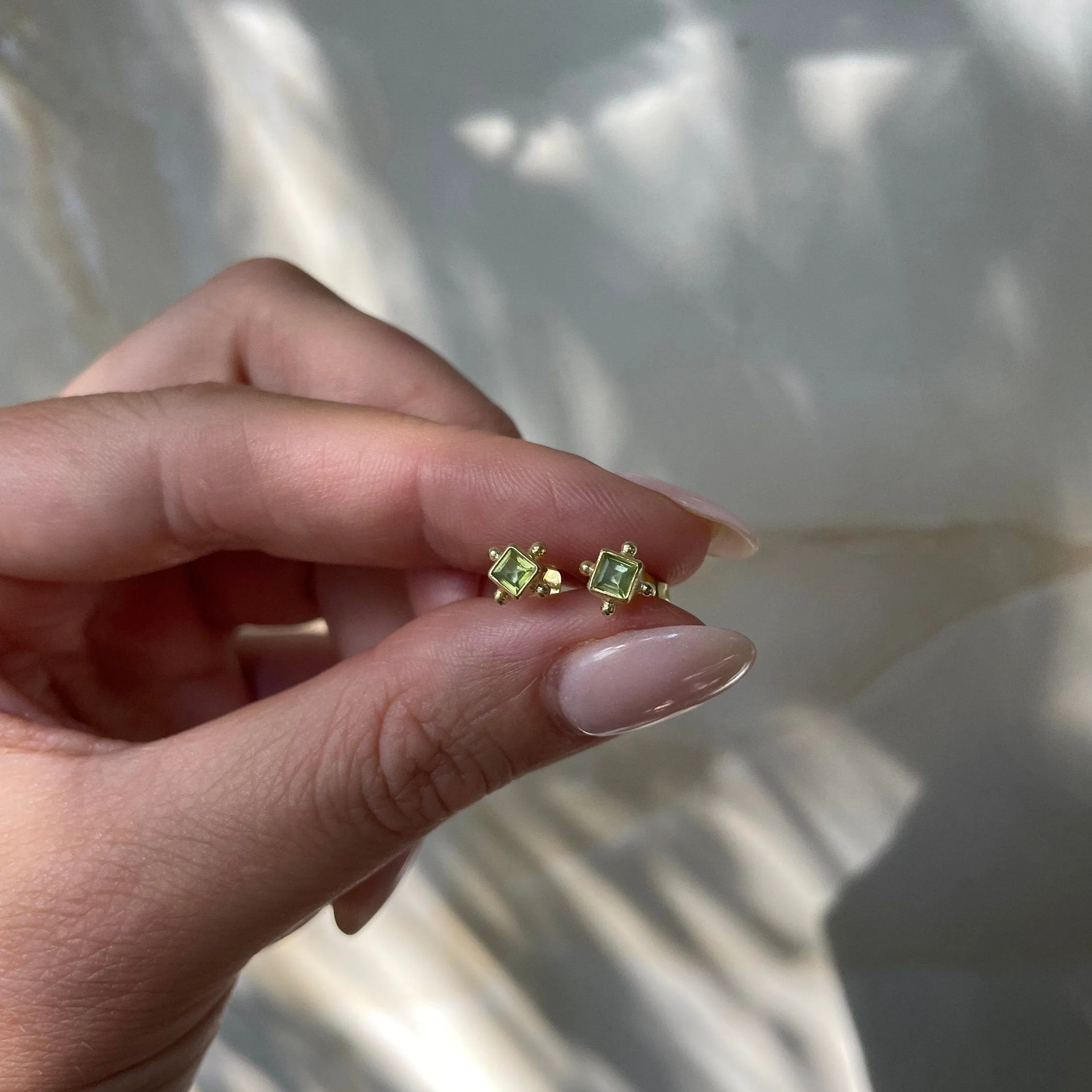 Mini Gias Gold Peridot Studs