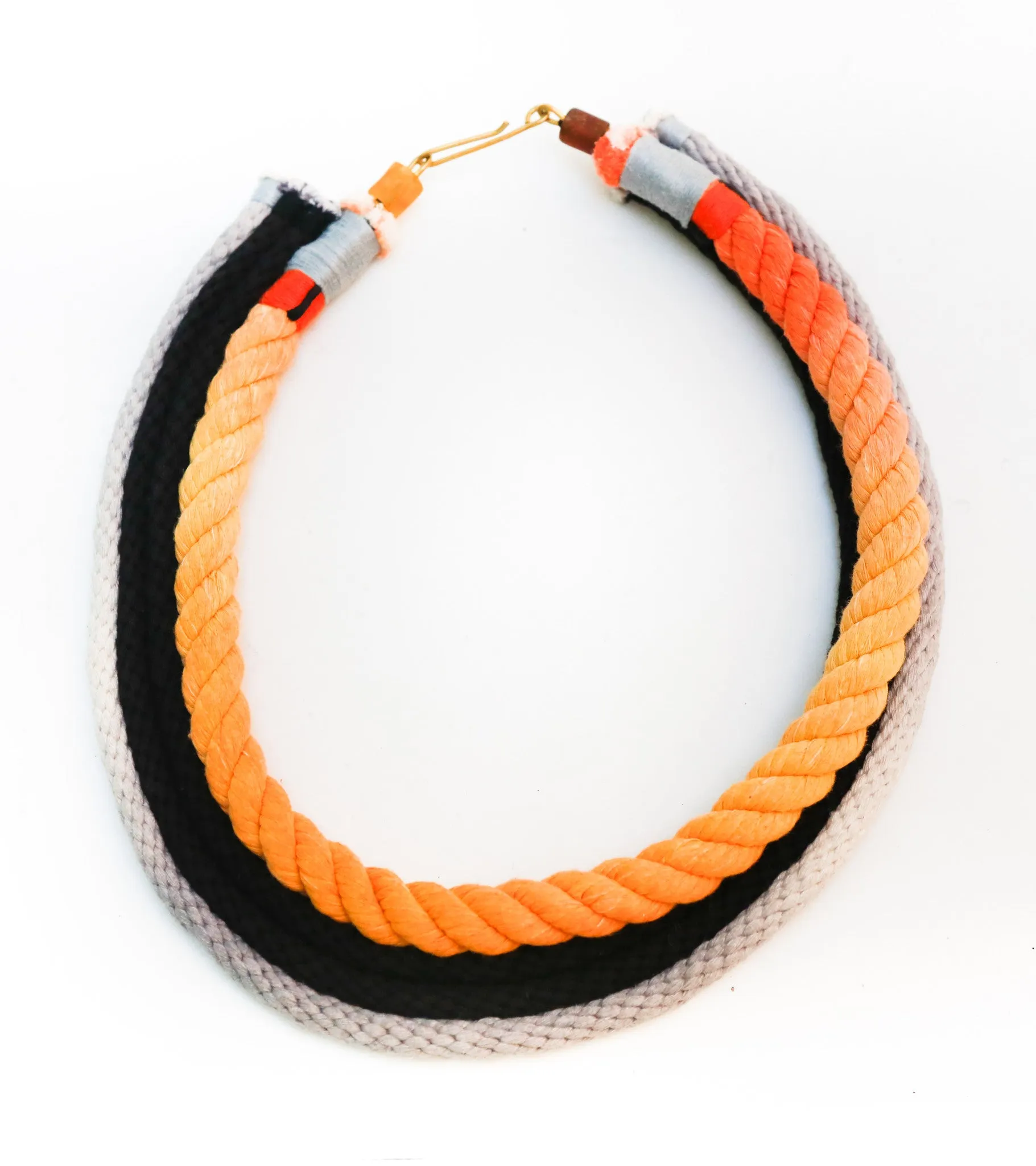 Neon Zinn Ring rope necklace