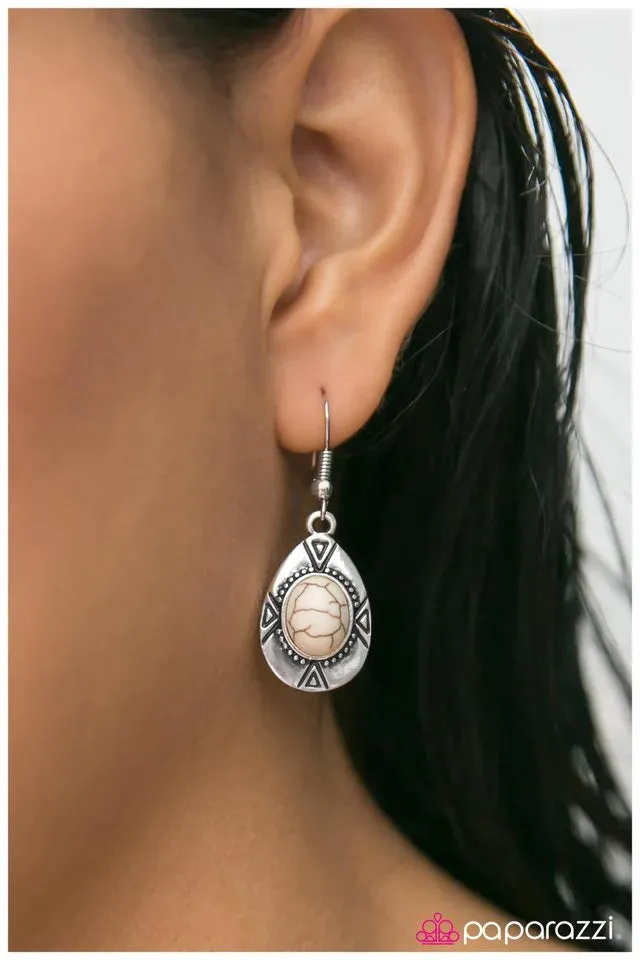 Paparazzi Earring ~ Deserted Islands - White