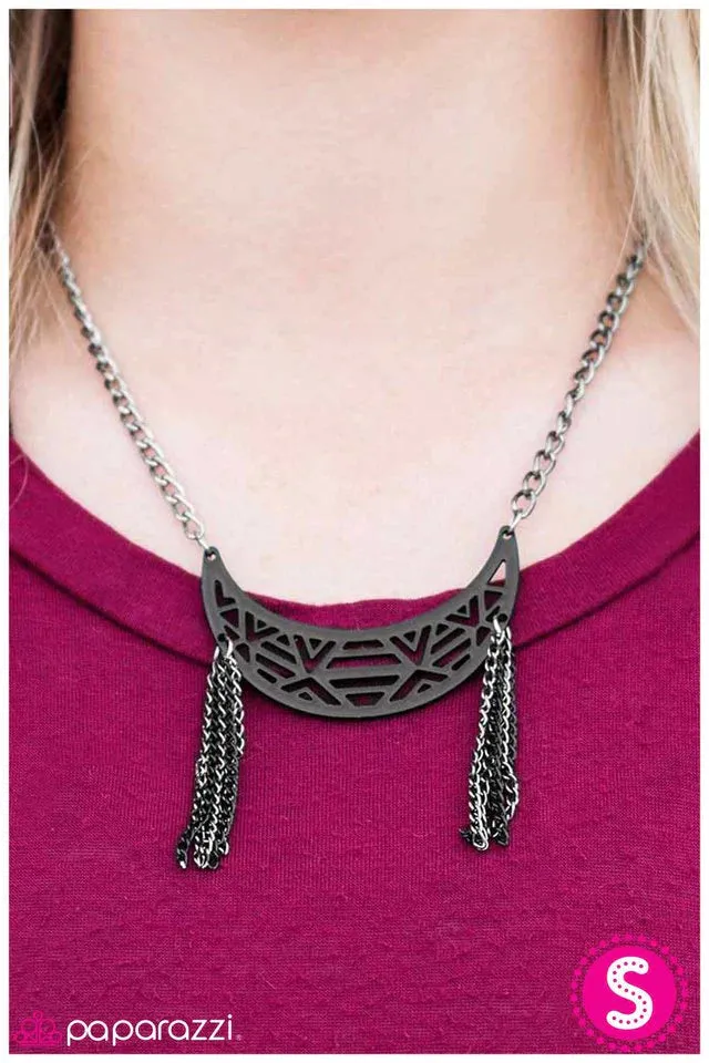 Paparazzi Necklace ~ Bottoms Up - Black