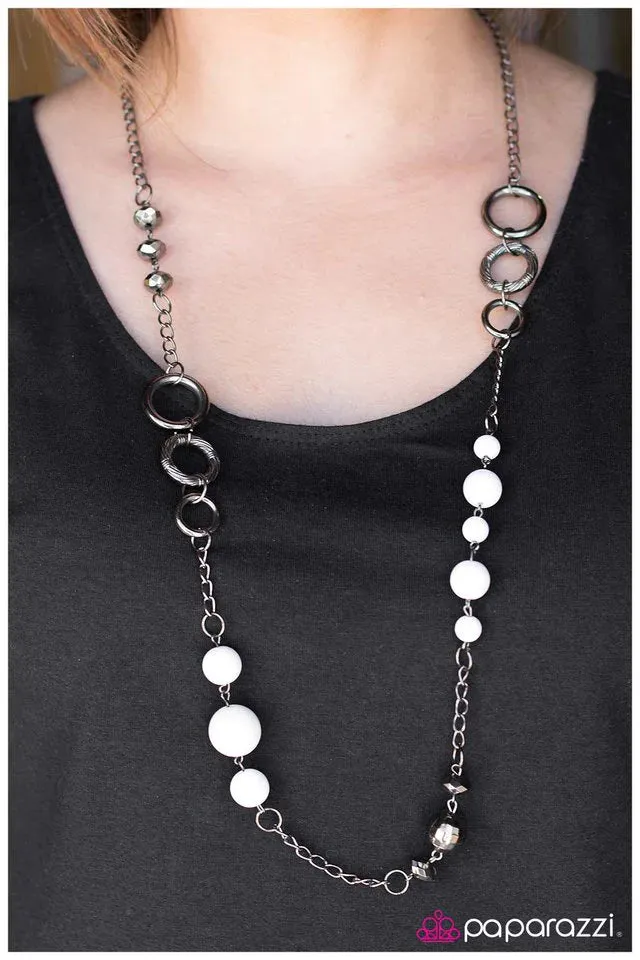 Paparazzi Necklace ~ That Thing You Do - White