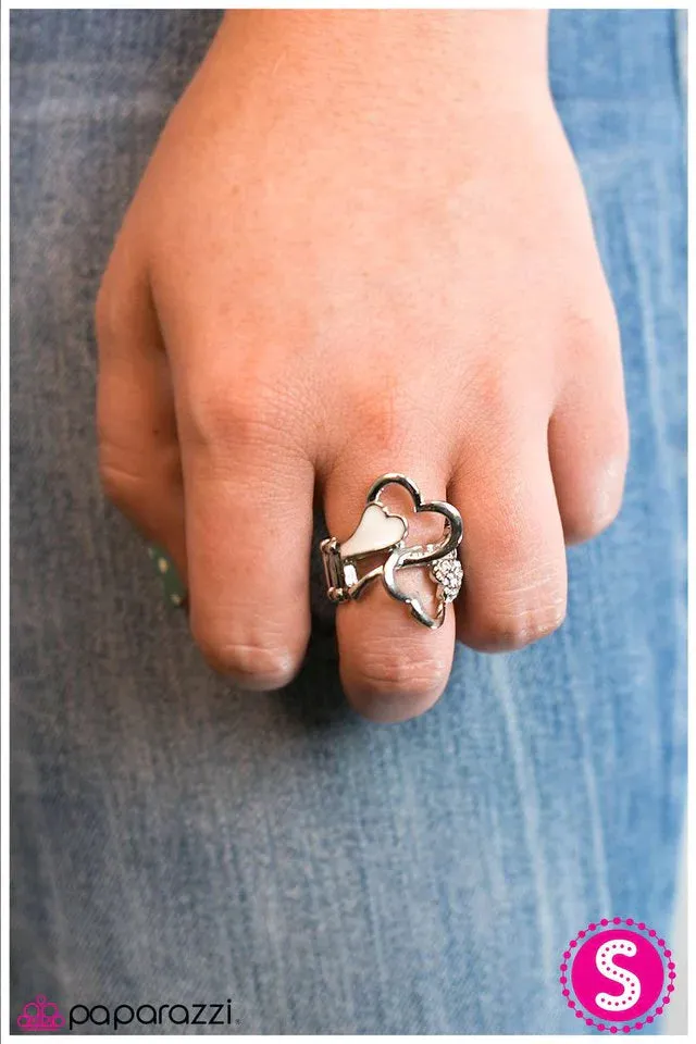 Paparazzi Ring ~ Feeling The Love - White