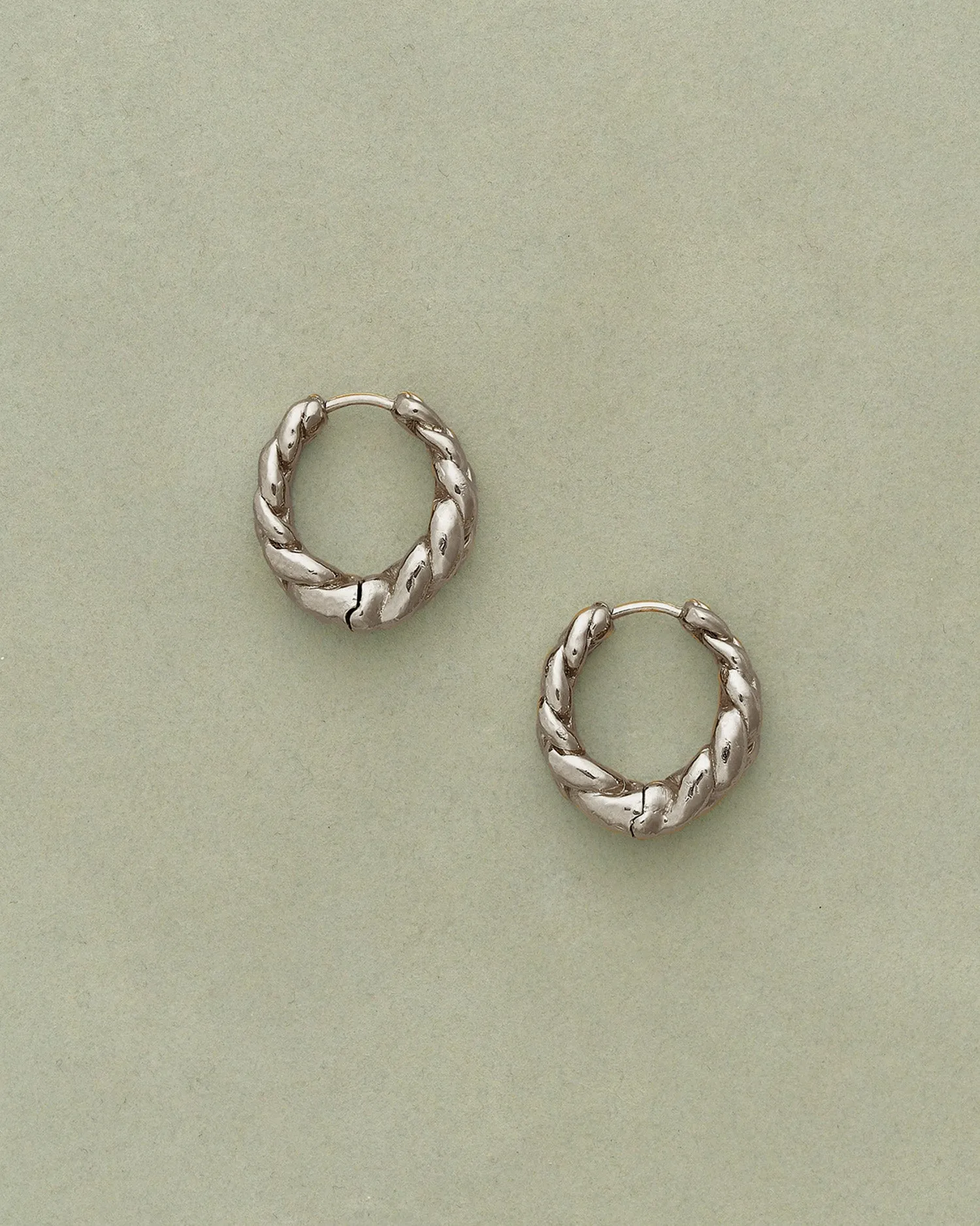 Pythia Hoops