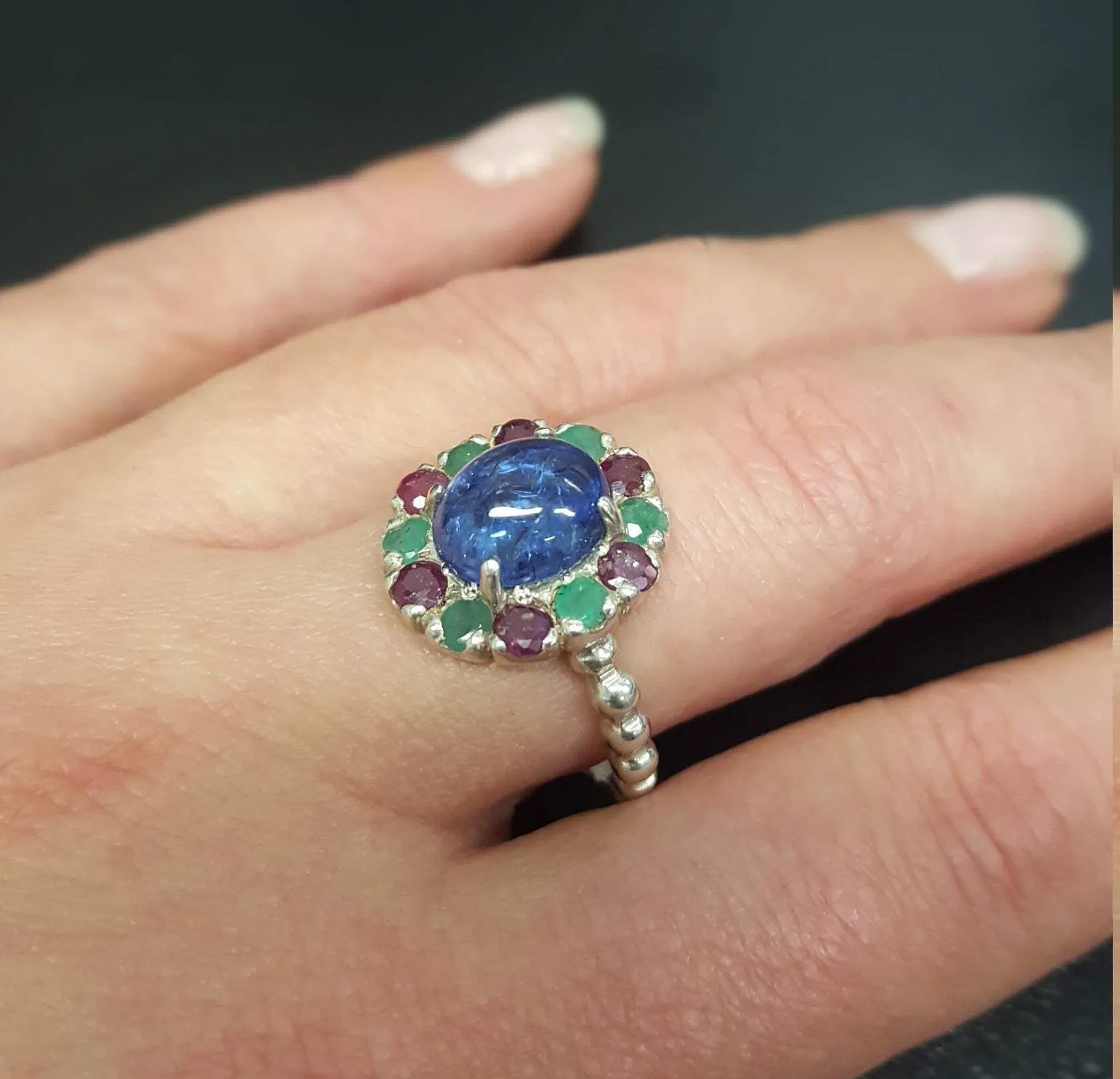 Tanzanite Flower Ring - Blue Statement Ring - Vintage Bubble Band