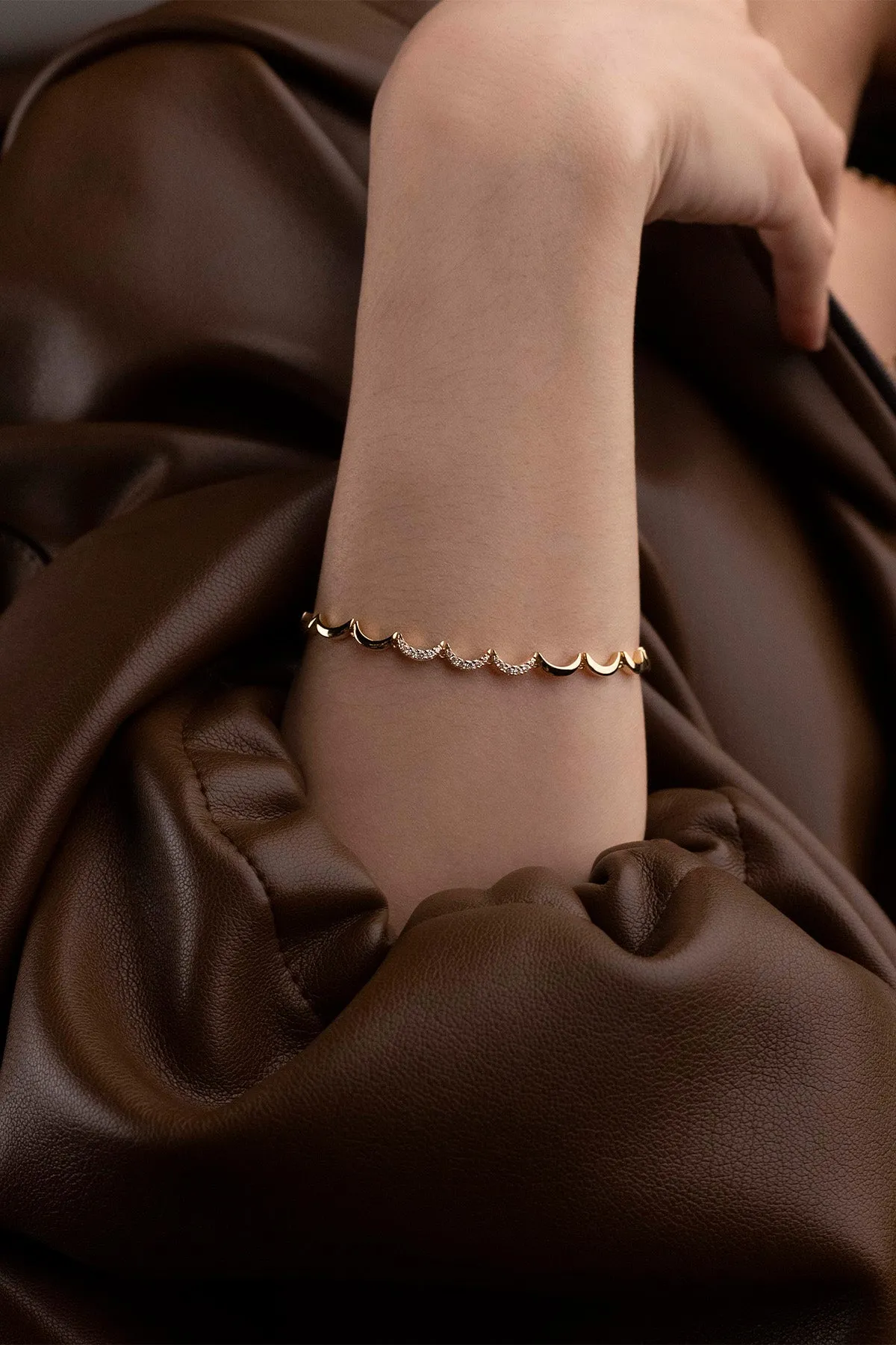 Wavy Gold Bracelet